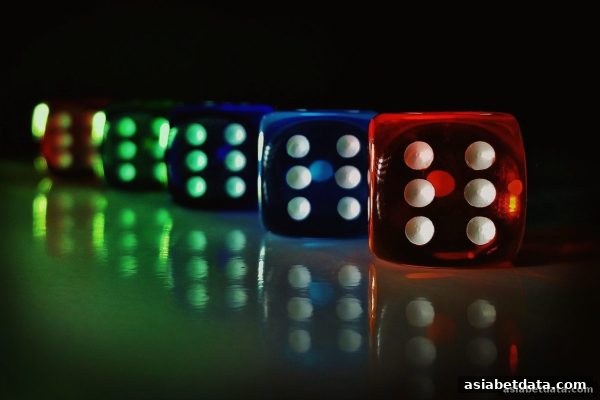 双色球深度解析：亚洲博彩网站带你掌握红蓝球选号与返水福利