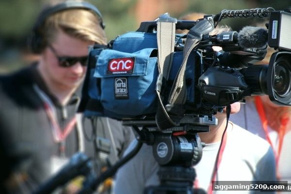 亚洲博彩网站皇家国际电竞赛事直播全攻略：赛程、互动与福利详解